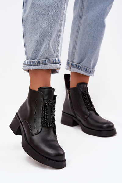 Kožené dámské kotníkové boty na klínu s ozdobou D a JC52-869 Černé