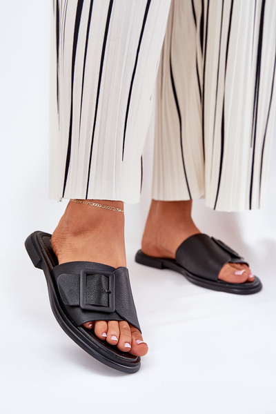 Dámské kožené sandály s přezkou D&A SJ2302-01 Černé