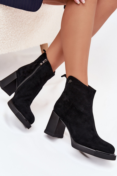 Semišové kožené dámské boty na podpatku Vinceza 91142 Černé