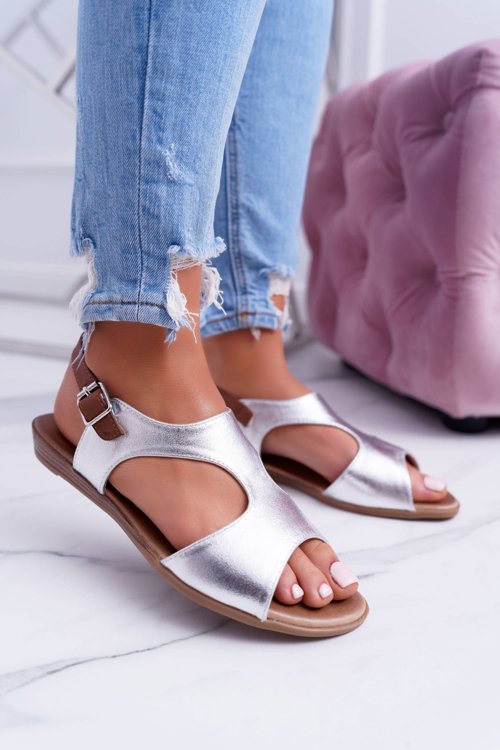 Lehké stříbrné sandály Kongito