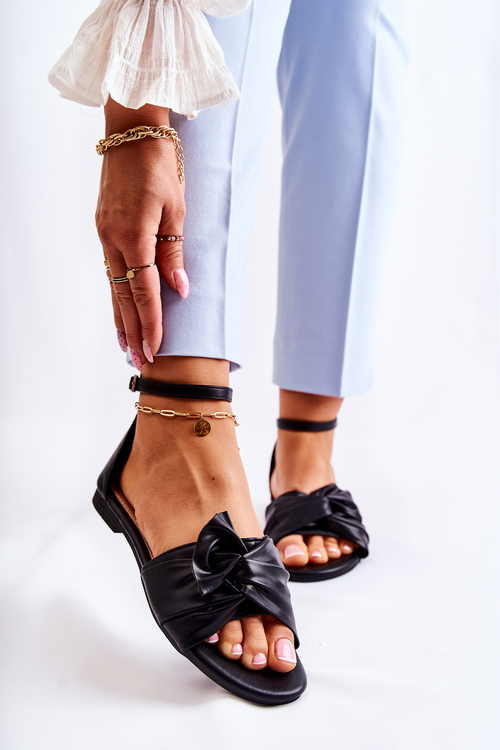 Módní dámské kožené sandály černé Astana
