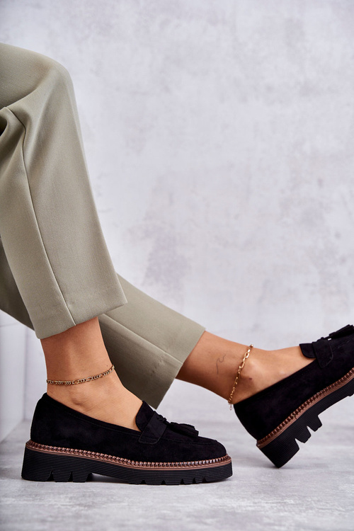 Dámske semišové topánky na čiernej platforme unni