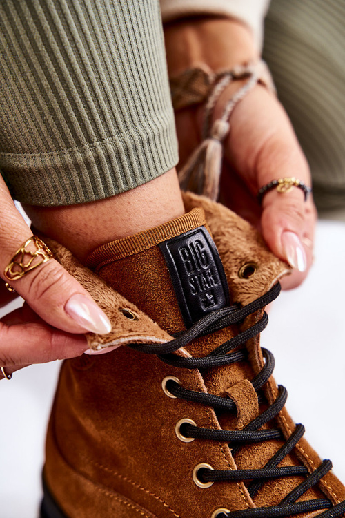 Sumere Izolované topánky veľká hviezda KK274524 Brown