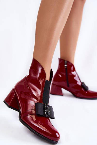 Lakované kozačky na vysokých podpatcích s ozdobnou mašlí Vínové barvy Hallie