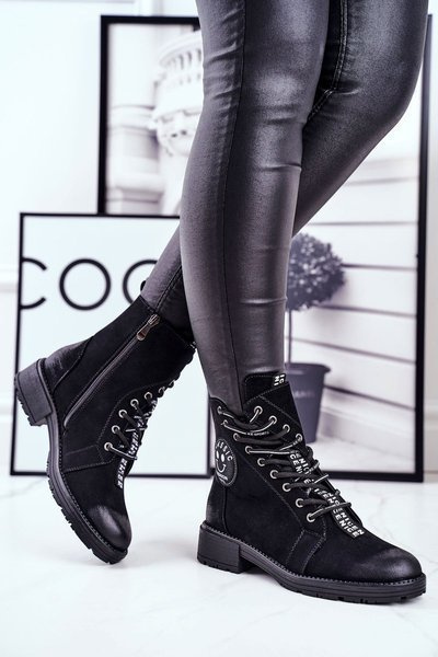 Ženské izolované čierne osilní topánky