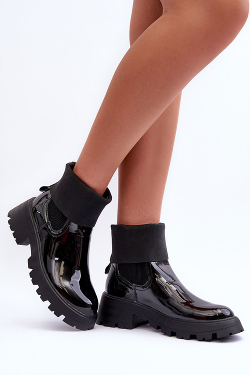 Dámské lesklé boty s kotníkem černé Pavo