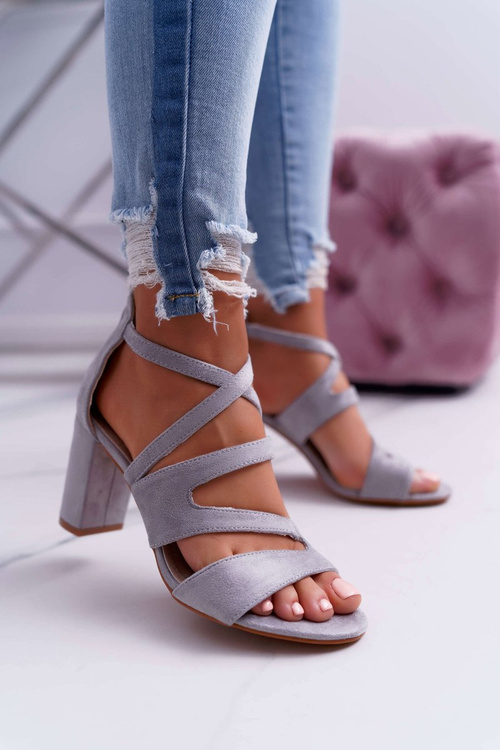Dámske sandále na stĺpe šedej lemilie