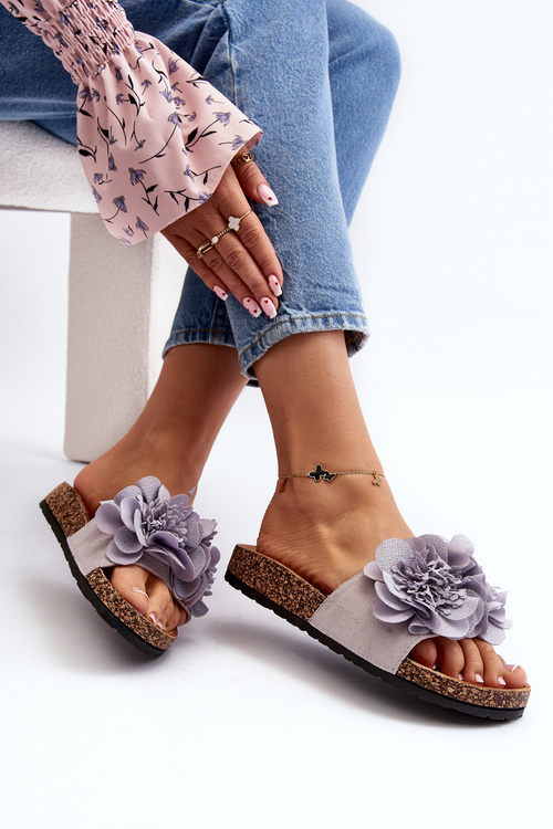 Dámske sivé papuče so kvetinovým vzorom Lulania