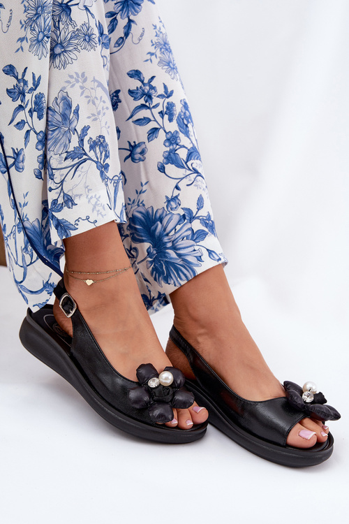 Dámske Sandále S Dekoratívnym Kvetom Čierne Divonne