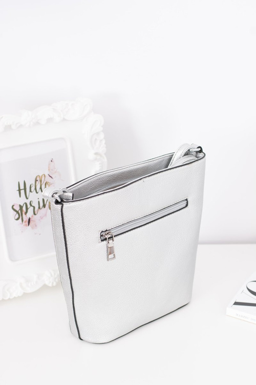 Dámska taška na strieborné posoly s strapcami