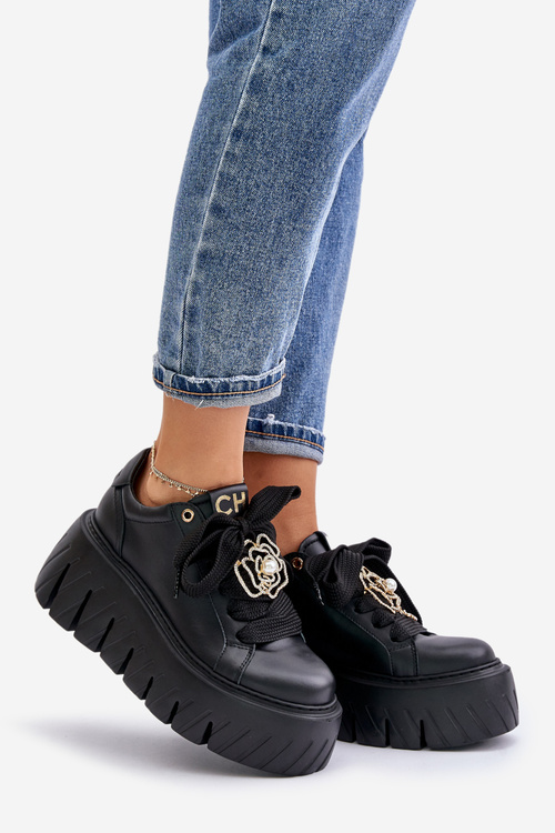 Dámske Tenisky Na Masívnej Podrážke So Zlatou Ozdobou CheBello 4530 Čierne