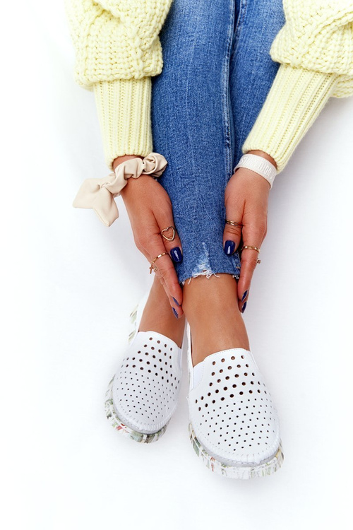Prolamované Kožené Tenisky Slip-On Maciejka Bílé 03512B-11