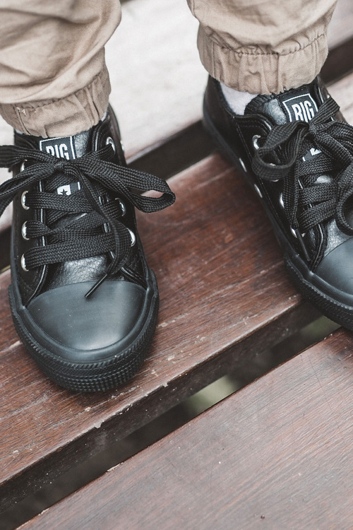 Detské kožené tenisky veľká hviezda JJ374311 čierna