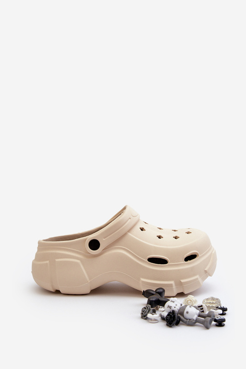 Pěnové Dámské Lehké Žabky Na Masivní Podrážce Béžové Matirra