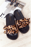Ženské flip -flops s luk leopardom to porazili