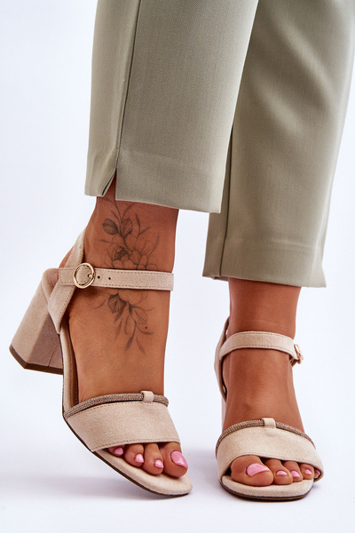 Dámské semišové sandály na nízkém podpatku béžové Loredo