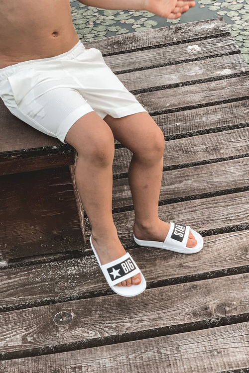 Veľká hviezda DD374151 Biele detské žabky