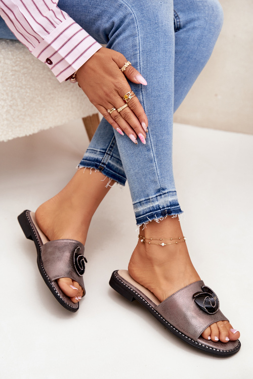 Dámske Sandále Na Plochéj Päte S Ozdobným Detailom KV51-007 Grafitové