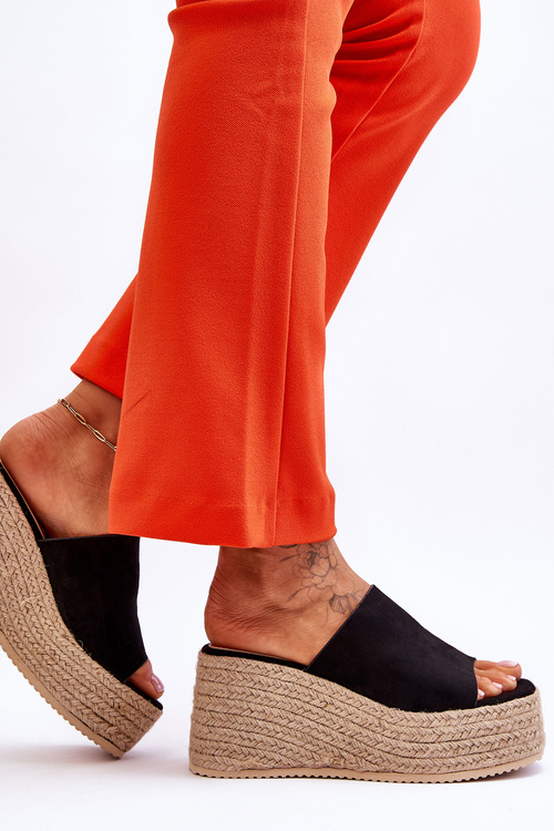 Dámské pantofle na klínu a platformě černé Ysabel