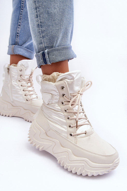 Izolované topánky na masívnej lanleh ľahkej béžovej plošine