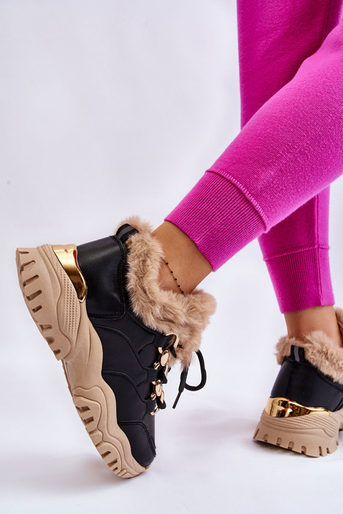 Izolovaná čierna a béžová šnurovaná športová obuv Kerberos