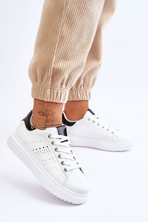 Dámská sportovní obuv bílá a černá Be First!