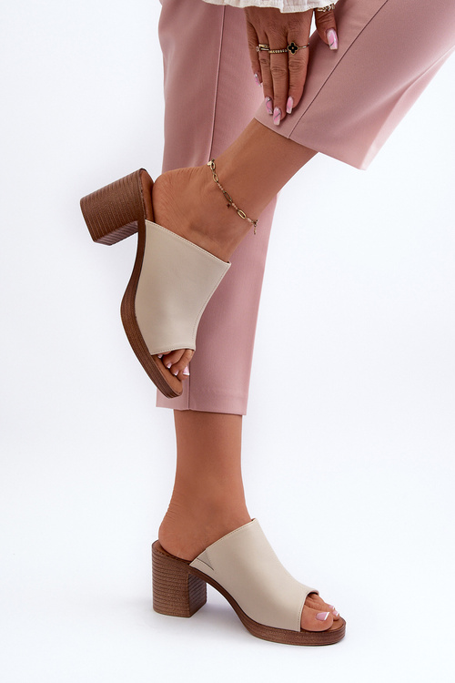 Elegantné Ľahké Dámske Sandále Na Podpätku Bežové Varnila