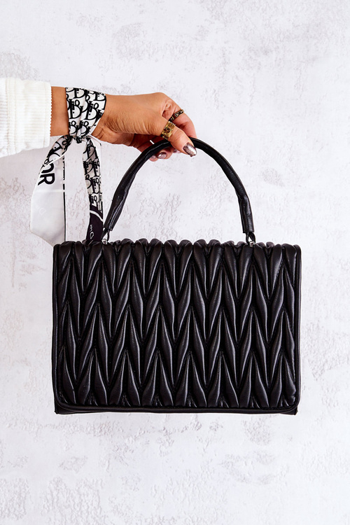 Prešívaná čierna taška na messenger Roslyn