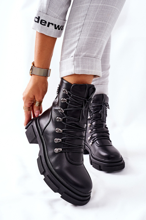 Ženské izolované topánky čierne perfektné topánky