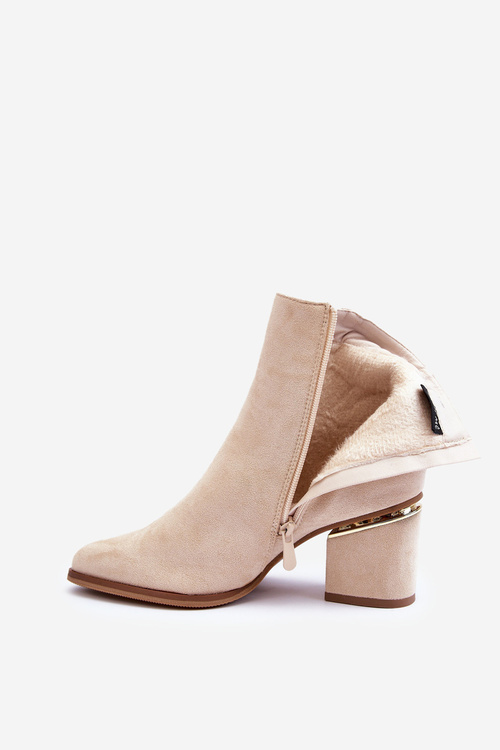 Kožené Botky Na Podpatku S Bižuterní Ozdobou Bežové Jadirel