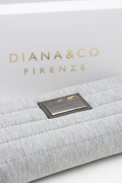 Veľké ženské sivé portfólio Diana & Co