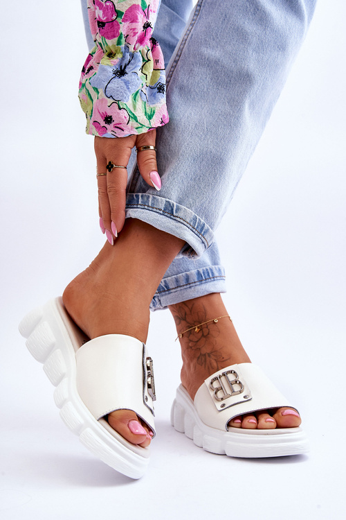 Dámska kožená platforma Flip -flops s dekoráciou béžová monroe