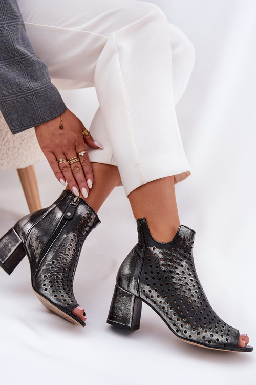 Kožené čipkované topánky Maciejka 05420-01 Čierne