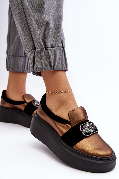 Dámske kožené topánky na platforme s ozdobou Laura Messi 2697/744-300 PLN