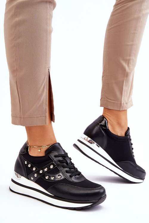 Športové topánky s cvočkami Black Adley