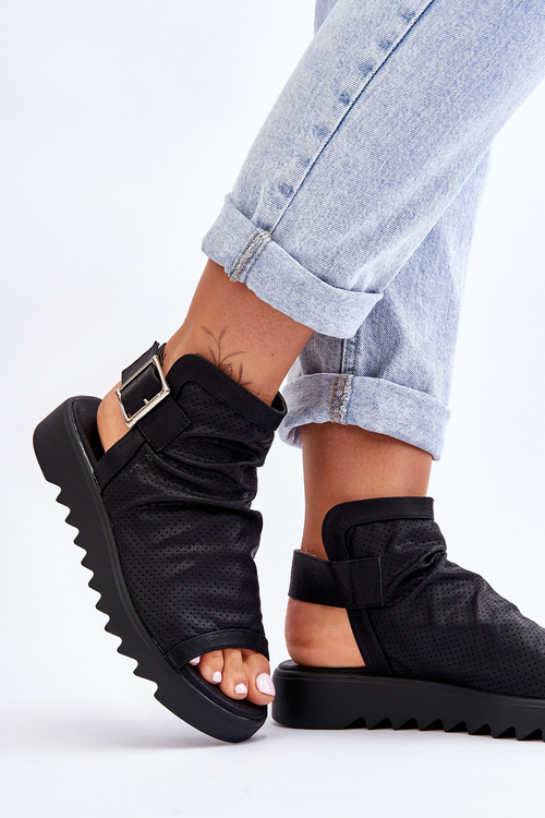 Kožené prolamované sandály béžove Alima