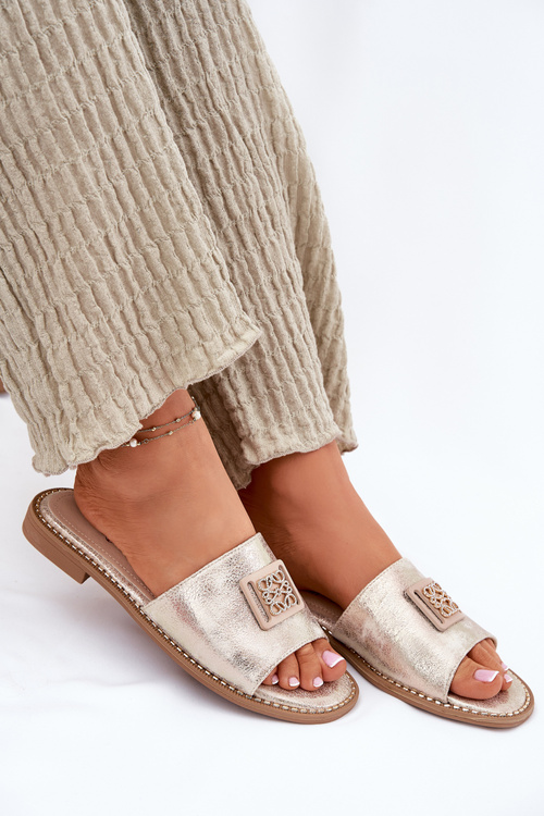 Dámské Sandály Na Plochém Podpatku S Ozdobou KV51-089 Zlaté