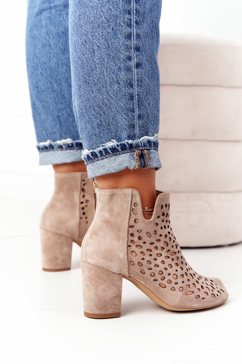 Otvorené kožené topánky na vynikajúcom poste 1184