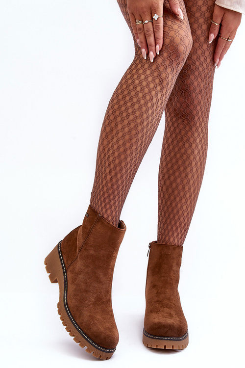 Ploché päty semišové topánky izolované hnedé neafgi