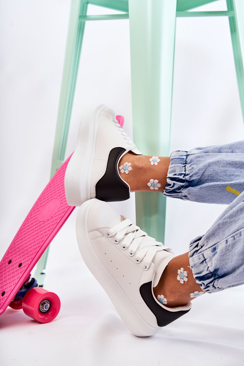 Dámske športové topánky na platforme biele a čierne Eliso