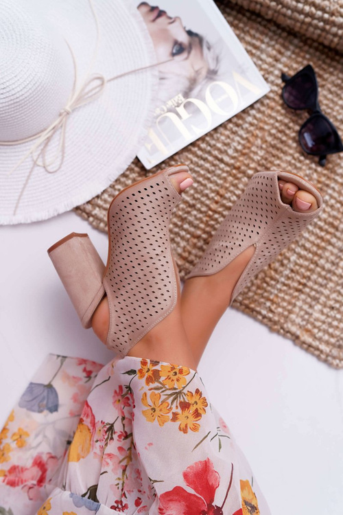 Dámske sandále na post peep toe béžovej Nevienna