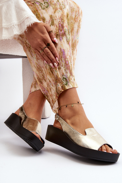 Zazoo 2893 Dámské kožené sandály na tlusté podrážce zlaté