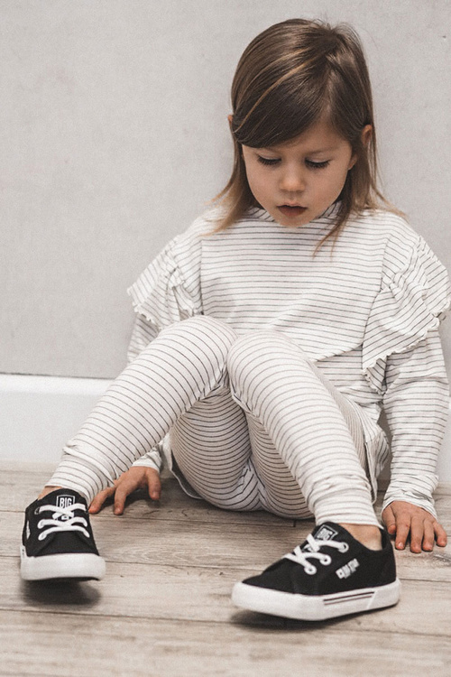 Tenisky vkĺzli veľkú hviezdu jj374169 čierna