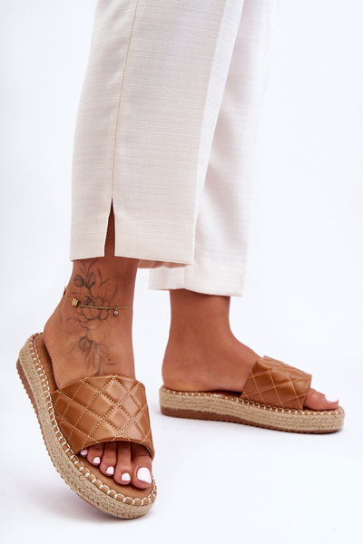 Dámske patričky na vyplachovanie ťavov