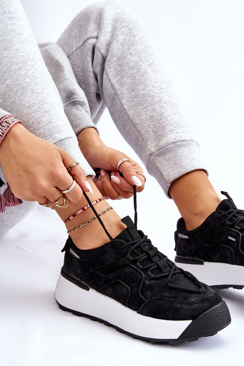 Dámske športové topánky na platforme Czarne Dakari