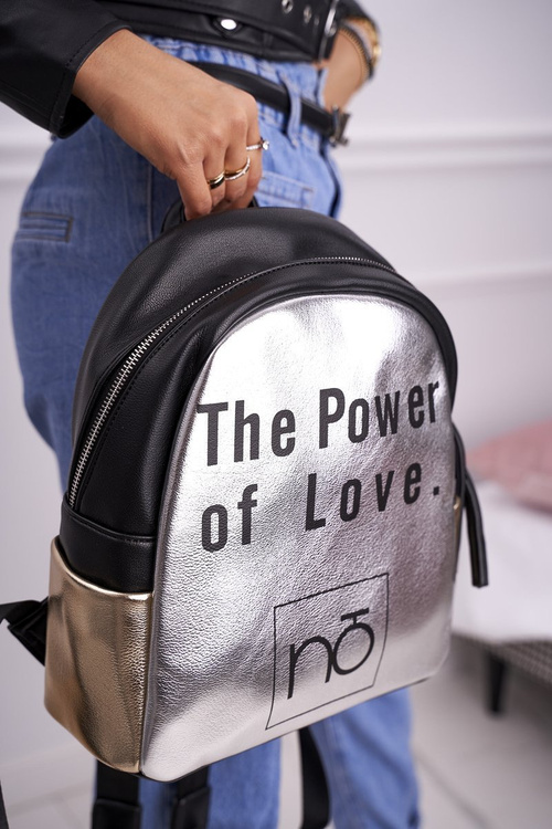 Klasický batoh NOBO s strieborným NBAG-I1990-CM20