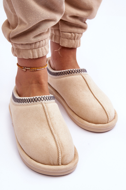 Dámske semišové papky so svetlou kožušinou v Polinne