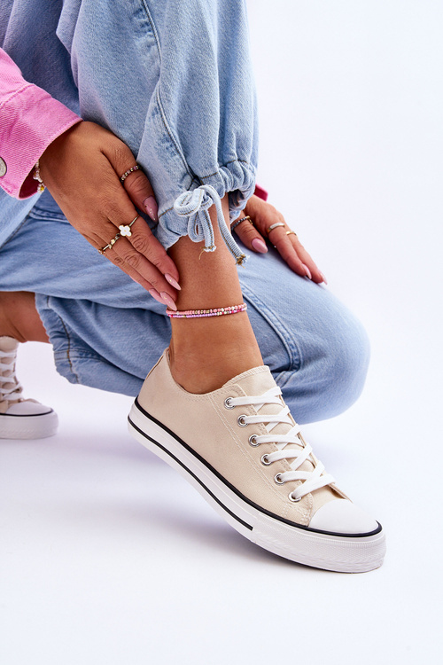 Klasické nízko dámske svetlo podbelne tenisky Vegas