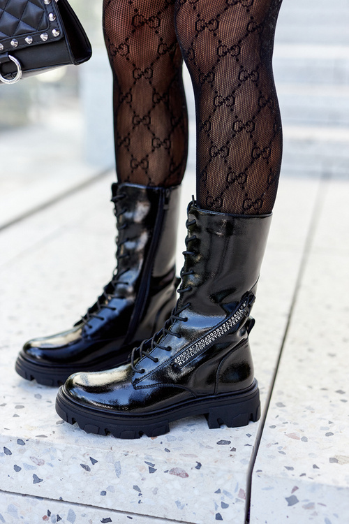 Traperky Lakované TR747 Černé