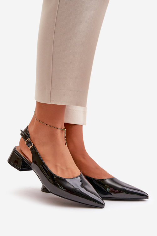 Lakované baleríny na nízkém podpatku s špičatými špičkami černé Anarinne
